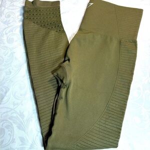 Gymshark Leggings Energy & Seamless Contour Crops Olive Green size medium